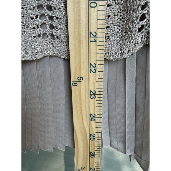 Sioni Women’s Large Sequin Layered Pleat Trim Pullover Sweater Twee Pop Beige - Picture 7 of 12